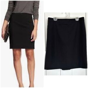 Banana Republic Black Wool-Blend Pencil Skirt - Size 2 k